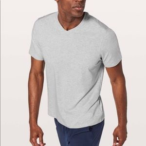 Lululemon 5 Year Basic V | LG | Lt Hthr Gray